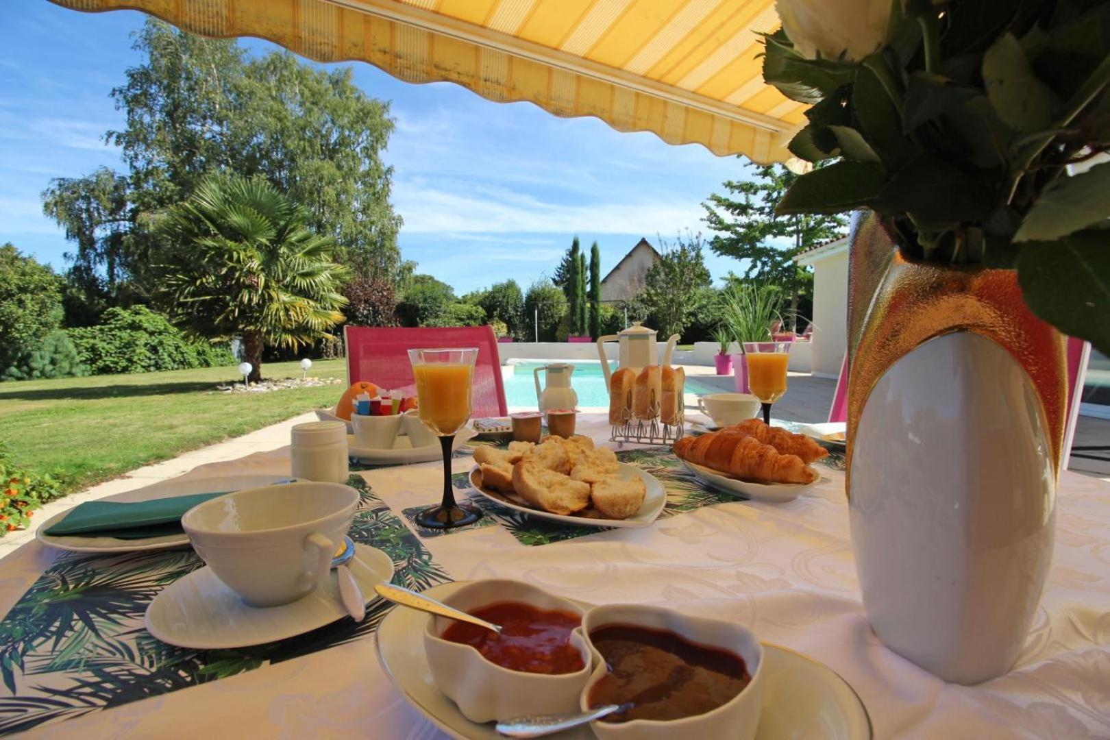 Bed and Breakfast Les Carpes A Лімож Екстер'єр фото